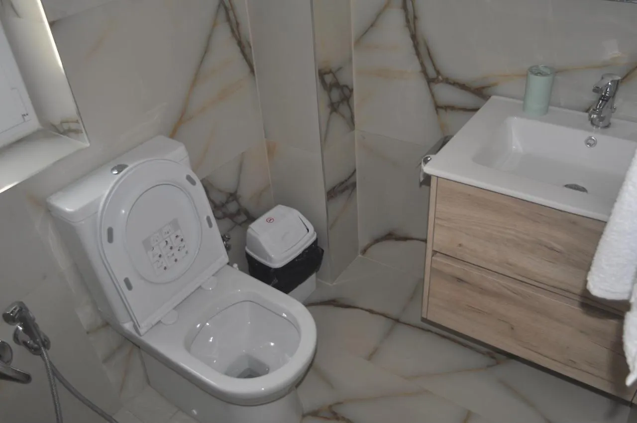 Bliri Myslym Shyri Apartment Tirana 0*,